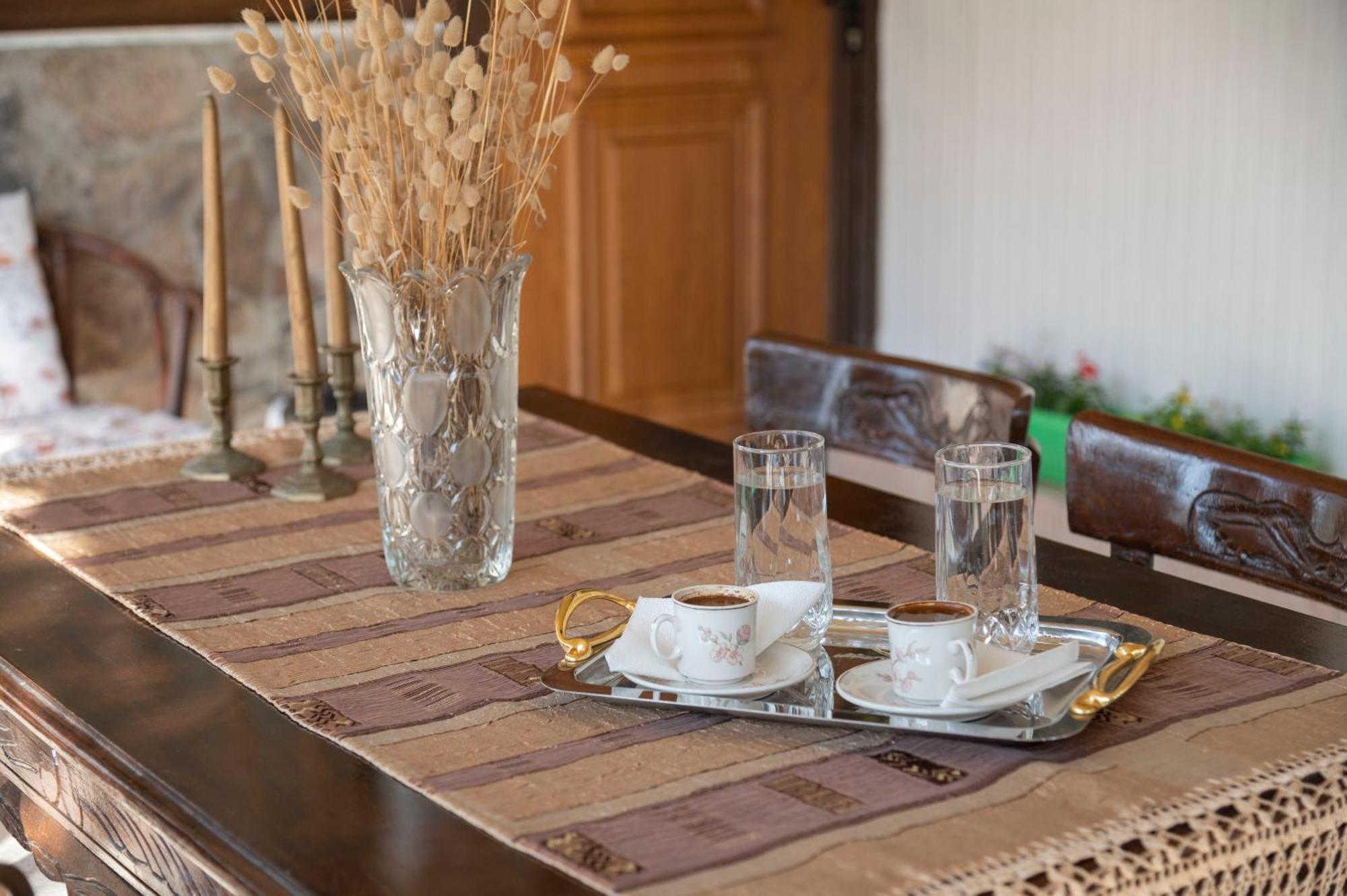Dimitra's * Makri